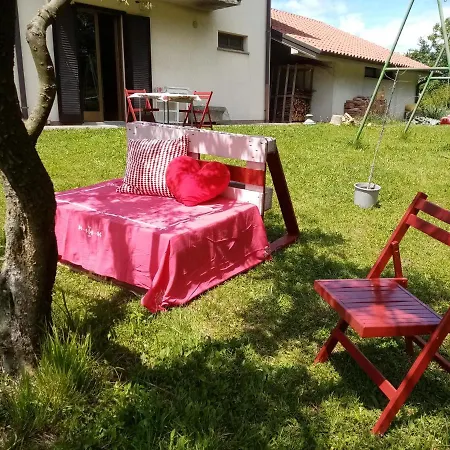 La Vie En Rose Bed & Breakfast 2*