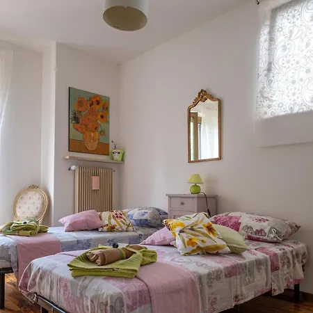 La Vie En Rose Bed & Breakfast Buia
